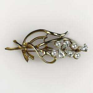 Vintage Gold Tone Open Work Leaf Faux Pearls & Faceted Rhinestones Pin Brooch